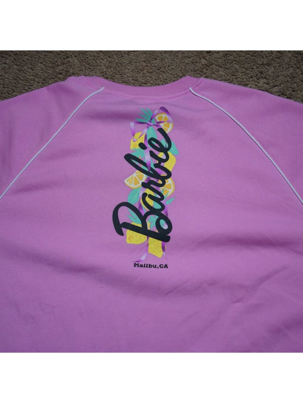 READ Barbie Sweatshirt Womens XXL Pink Malibu Graphic Crewneck Pullover Casual - Picture 4 of 8